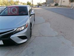 تۆیۆتا کامری